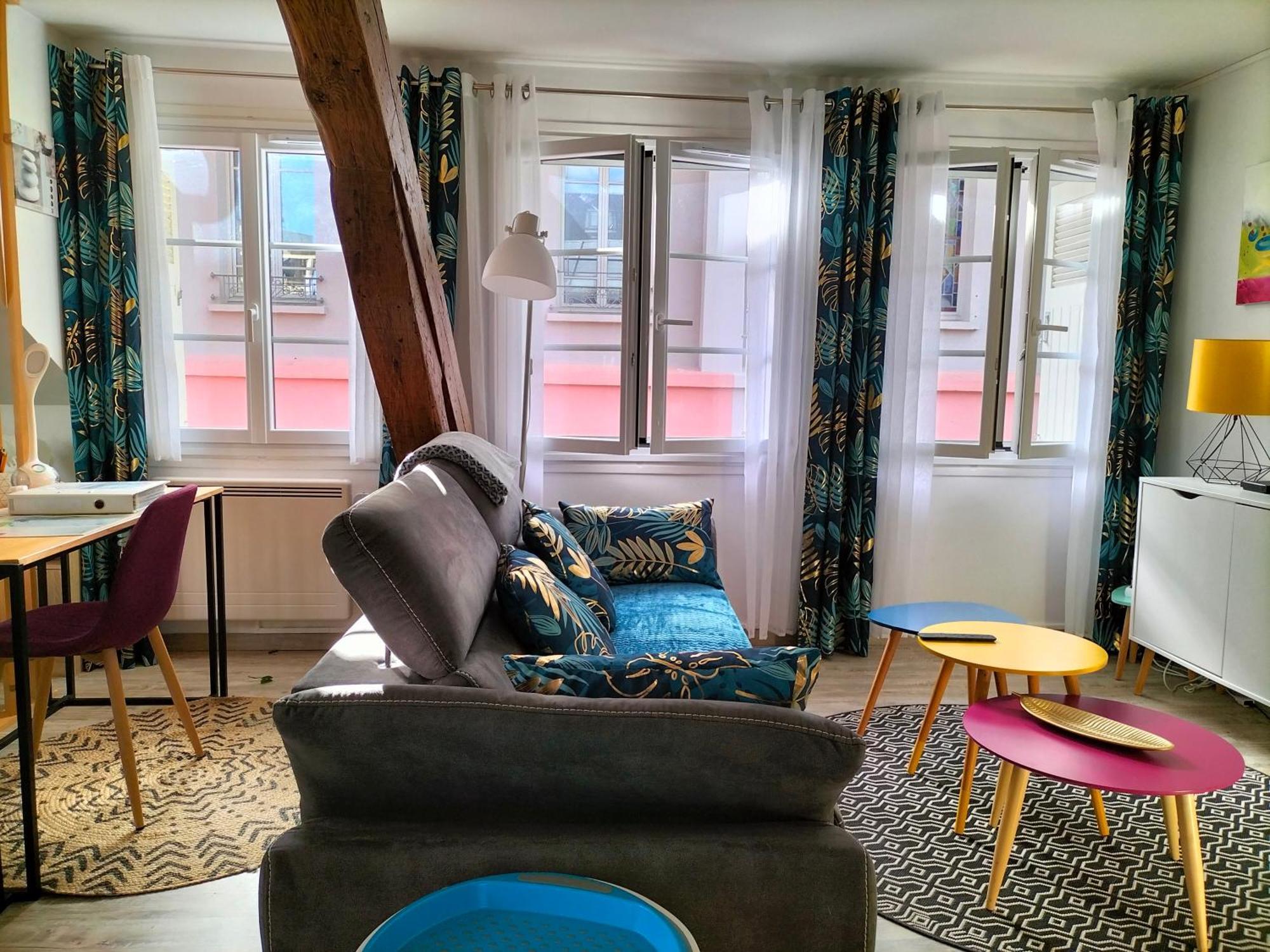 Coeur de ville, loft 3 étoiles lumineux au pied des Pyrénées Bagnères-de-Bigorre Extérieur photo